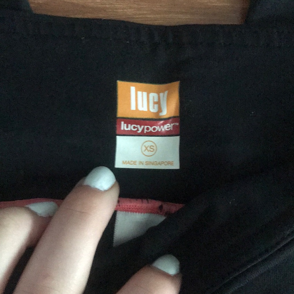 Lucy cropped & flared athletic pants - Picture 2 of 3